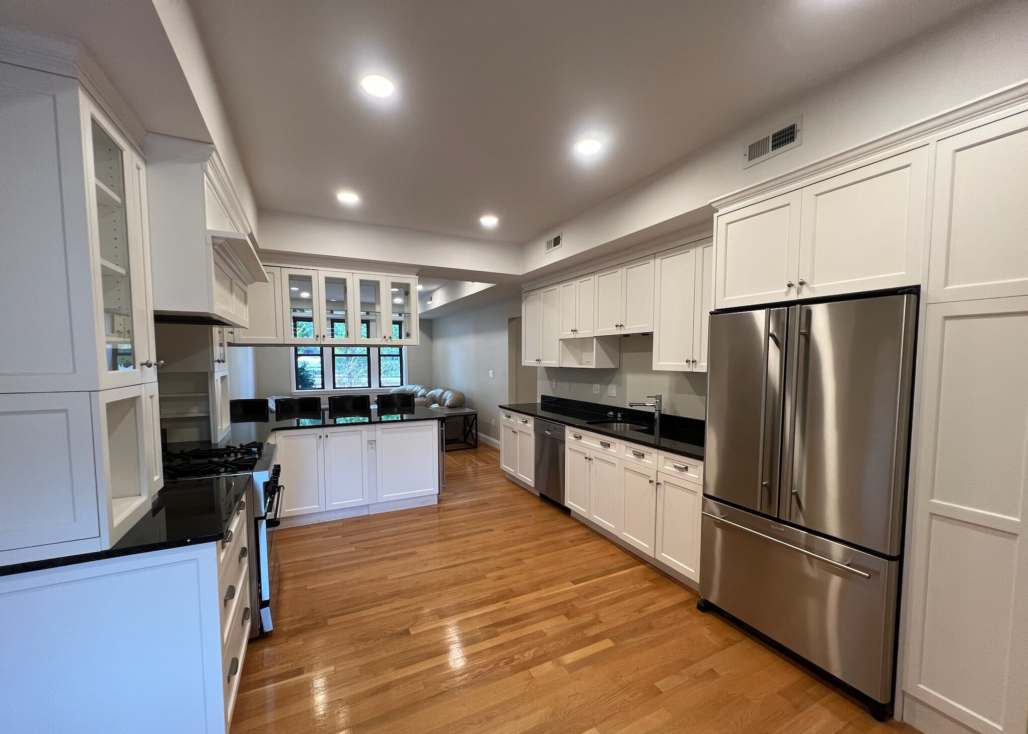 2021 Commonwealth Ave, Brighton