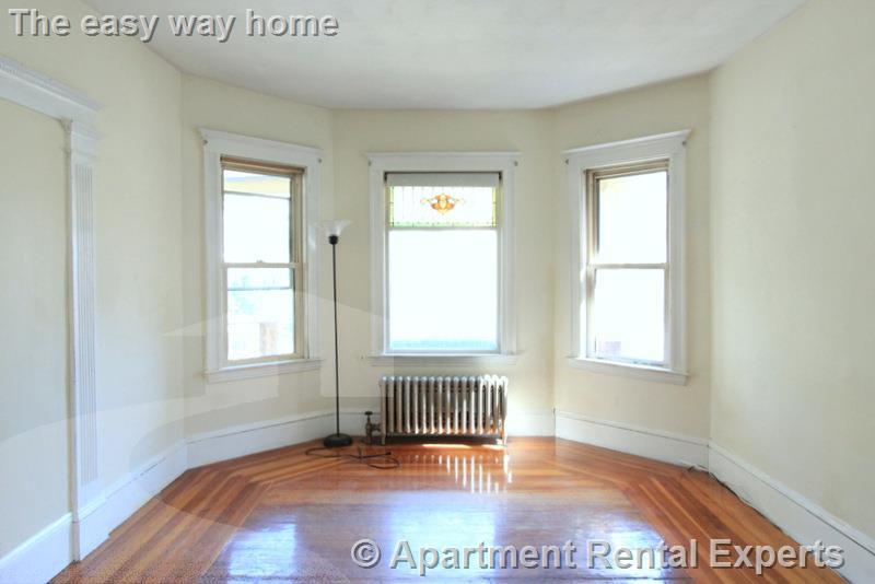 51 Bay State Ave, Davis Square