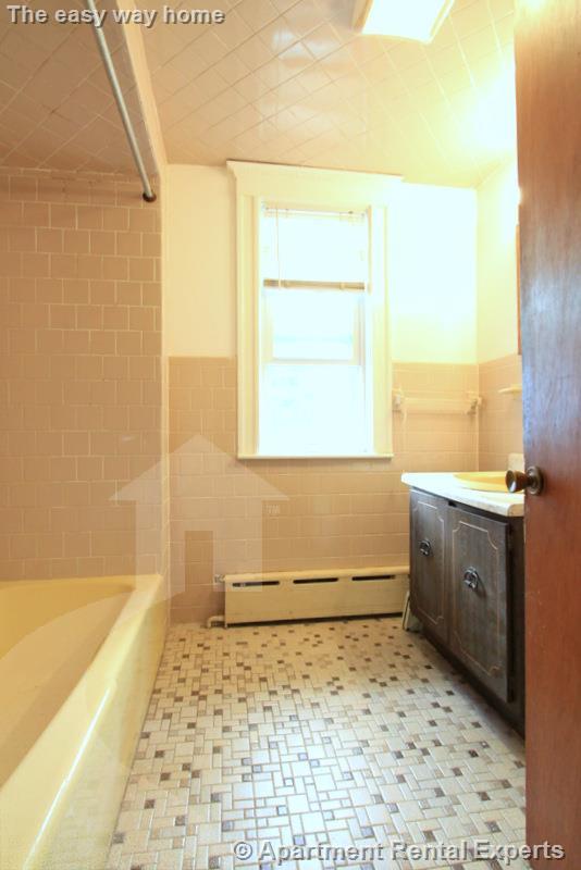 51 Bay State Ave, Davis Square