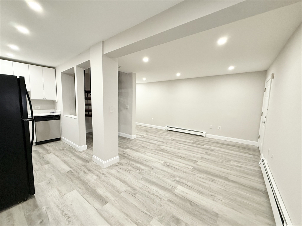 15 Ruggles St, Roxbury