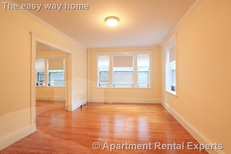 14 Centre St, Central Square