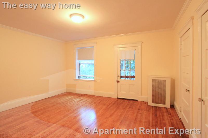 14 Centre St, Central Square