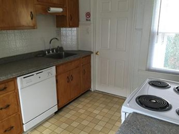 106 Maple St, Needham