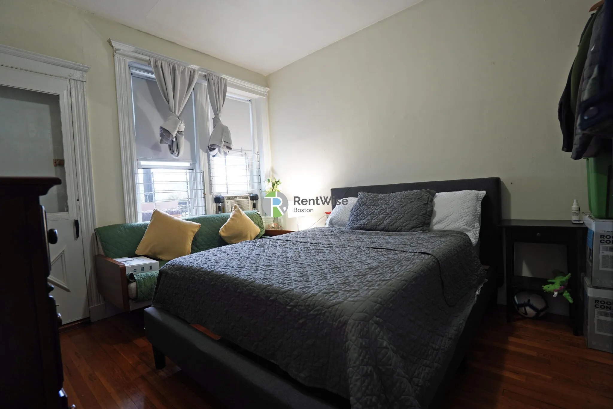 127 Washington St, Brighton