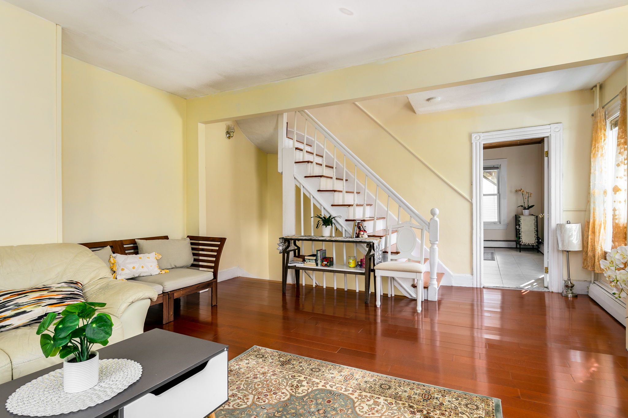 2 bed, 1 bath apartment for rent at 28 Faxon St Unit 28, Nonantum — photo 4 of 20
