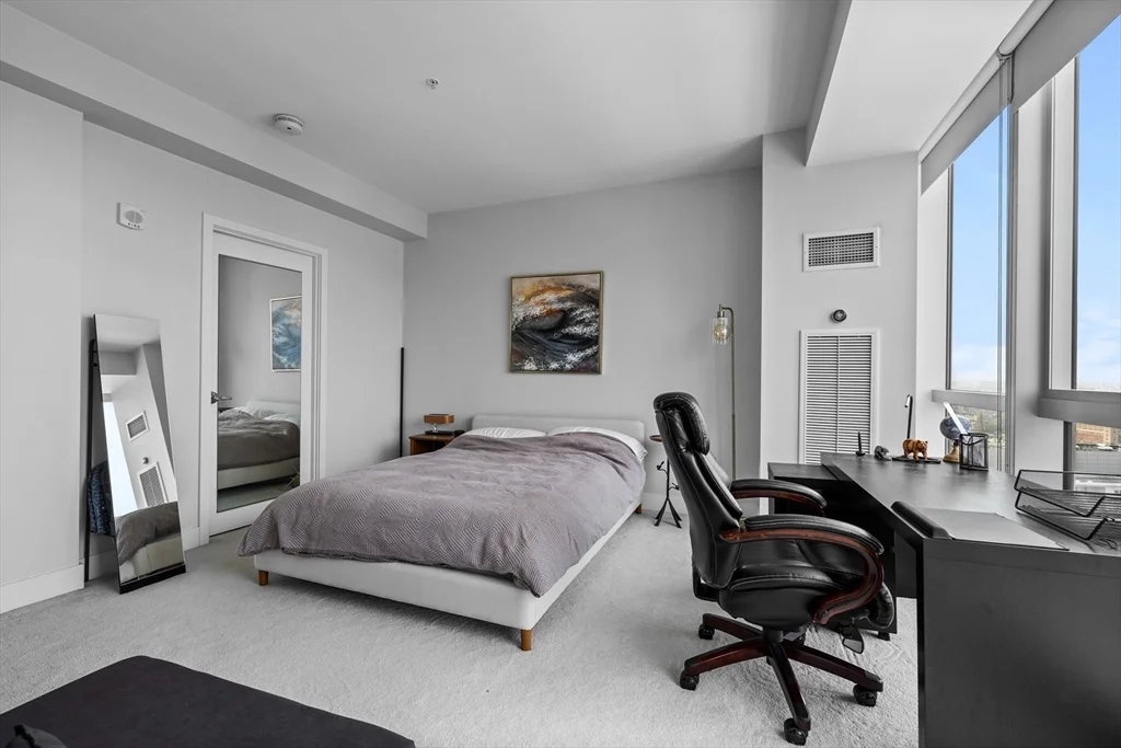 110 Stuart St, Back Bay