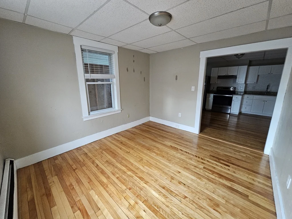 333 Oak Hill Rd, Fitchburg