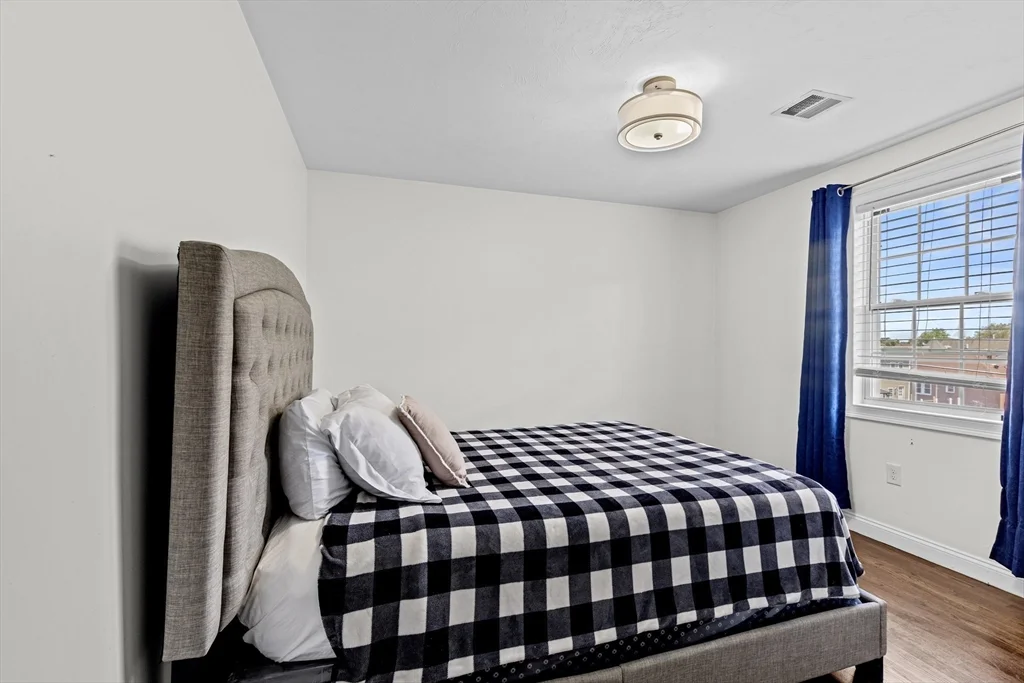 47 Oldfields Rd, Dorchester