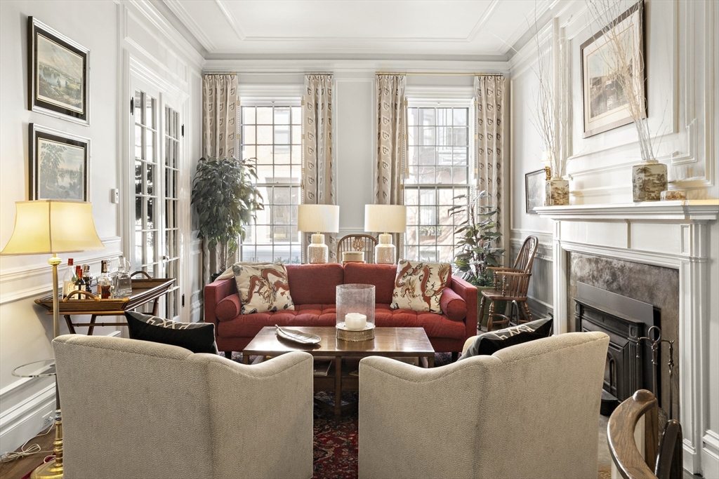 15 Hereford St, Back Bay