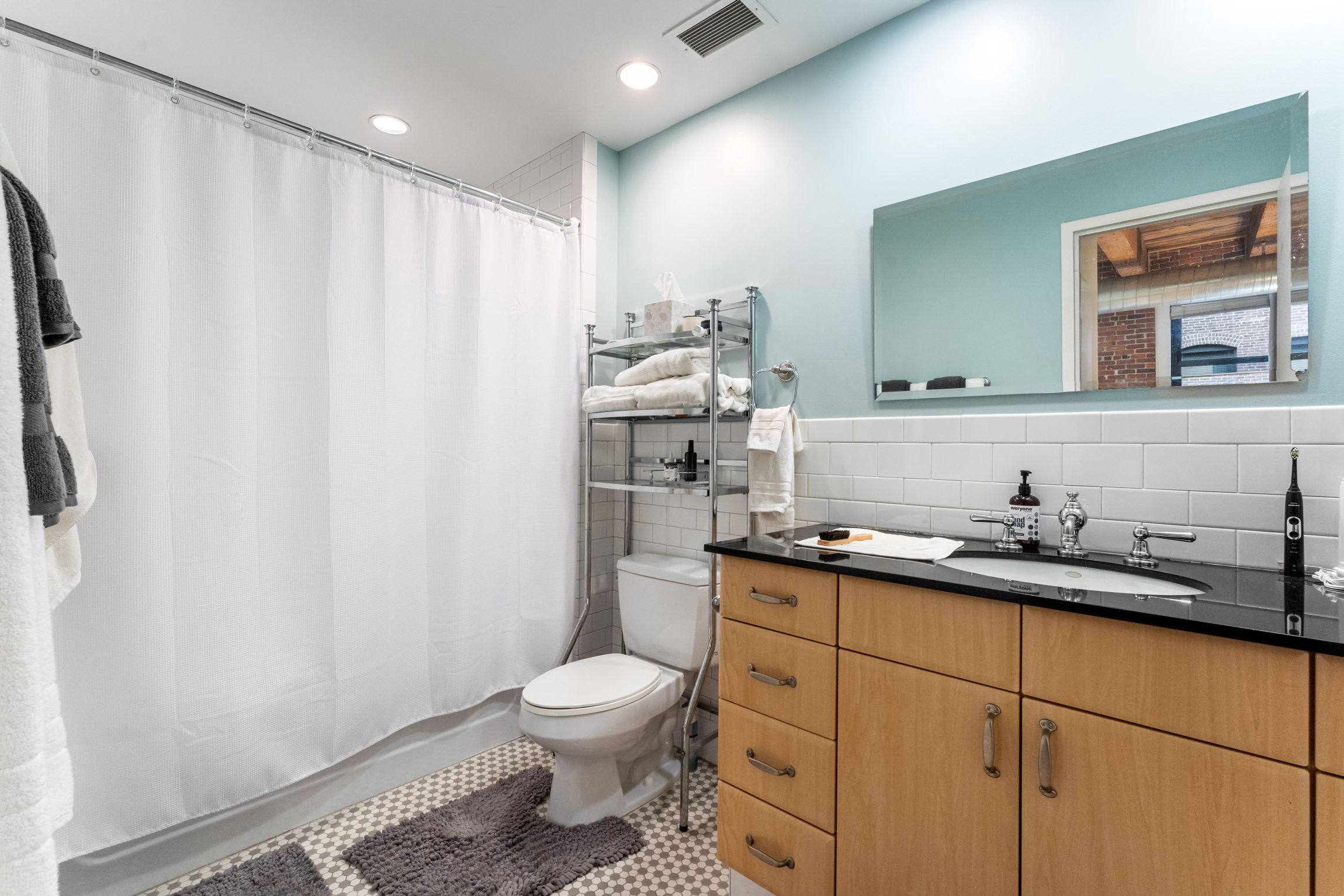 2 bed, 2 bath apartment for rent at 9 W Broadway Unit 304, South Boston — photo 17 of 25