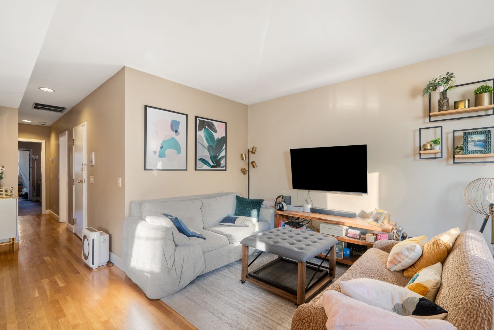 2 bed, 2 bath apartment for rent at 912 E 4th St Unit 2, South Boston — photo 2 of 28
