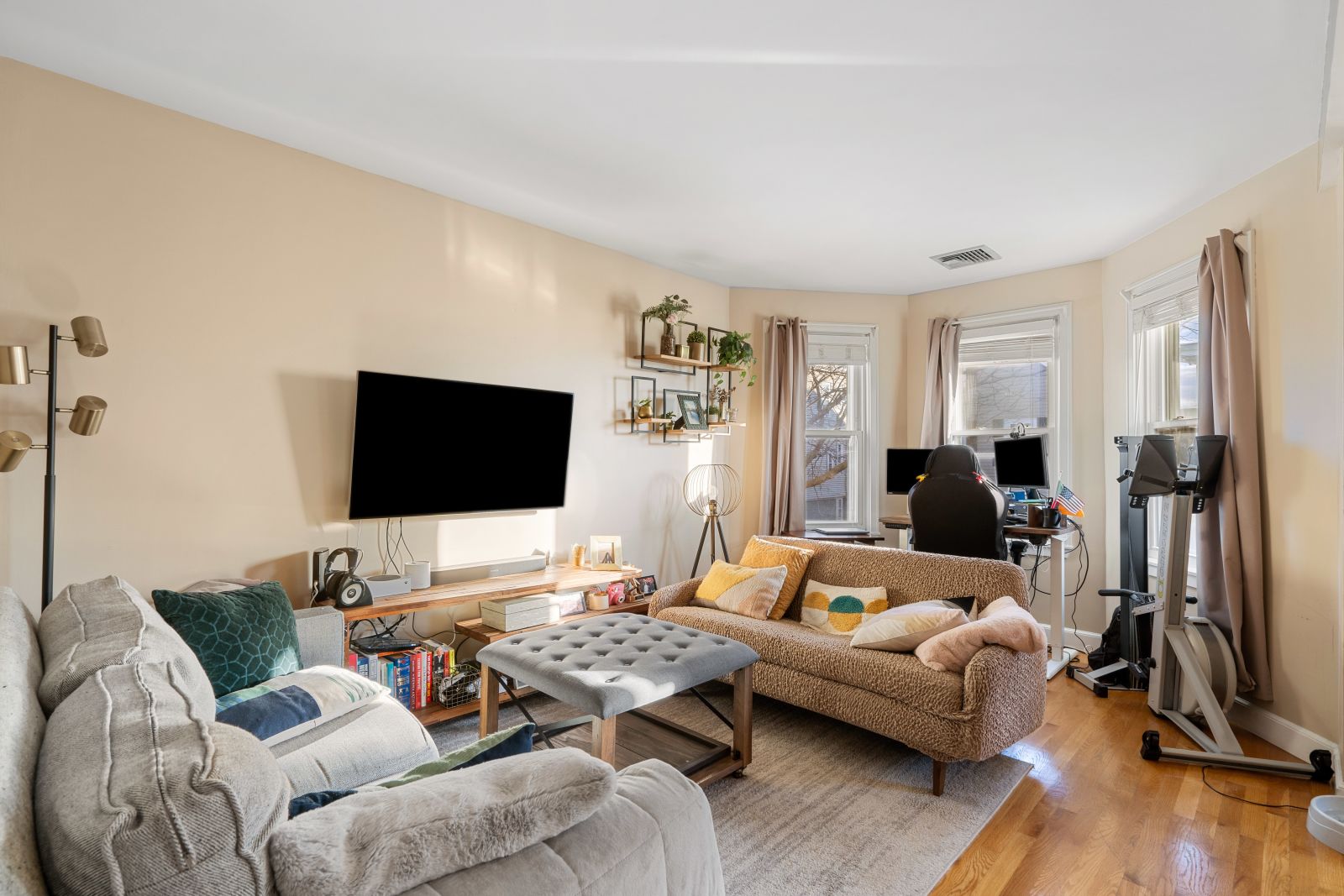 2 bed, 2 bath apartment for rent at 912 E 4th St Unit 2, South Boston — photo 9 of 28