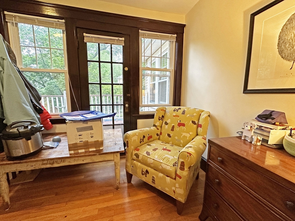 37 Lewis St, Newtonville