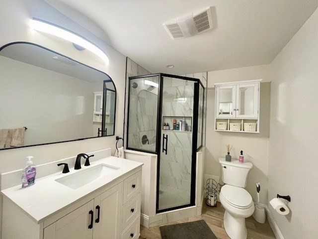 176 Endicott, North End