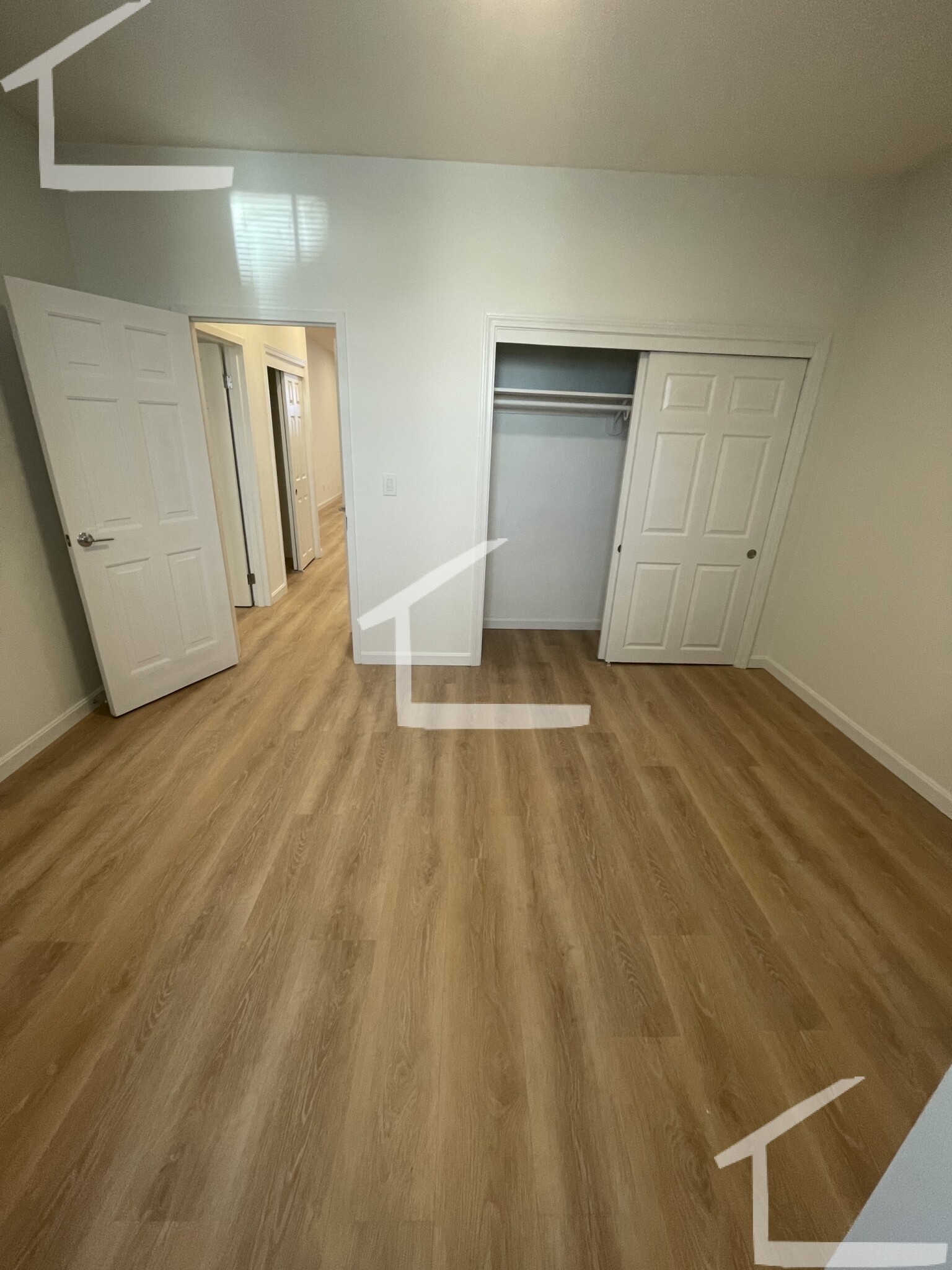 521 Massachusetts Ave, Roxbury