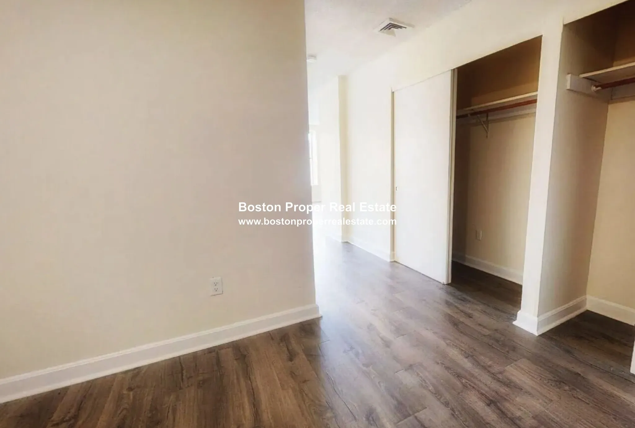 1102 Boylston St, Fenway