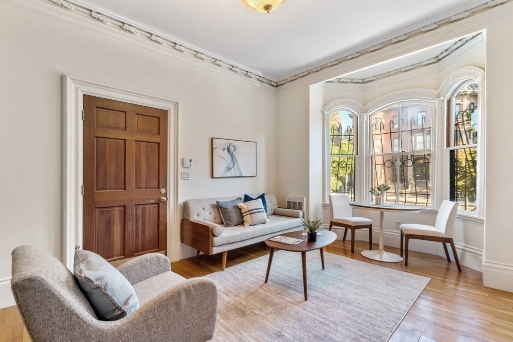 1 bed, 1 bath apartment for rent at 589 Tremont St Unit 2, South End — photo 6 of 6