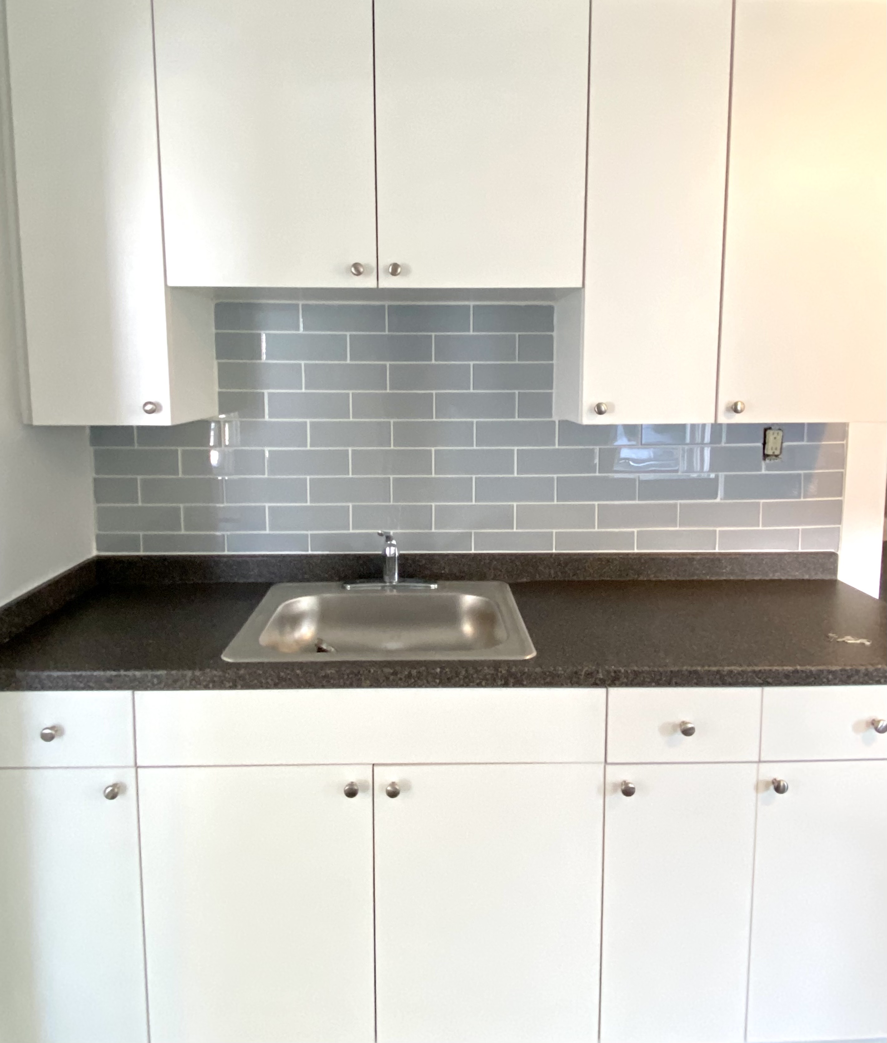 1.5 bed, 1 bath apartment for rent at 15 Shurtleff St Unit 3, Chelsea — photo 2 of 6