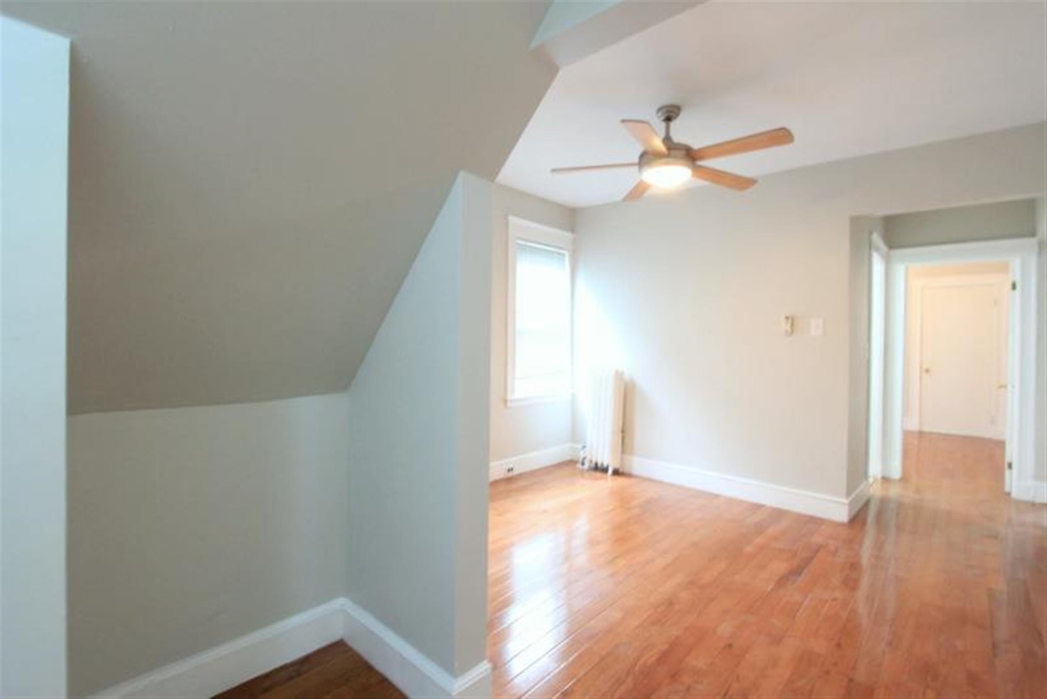 3 bed, 1 bath apartment for rent at 121 Yale St Unit 1, Medford — photo 5 of 17