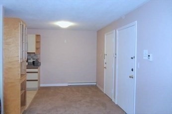 71 E Nicholas Rd, Framingham