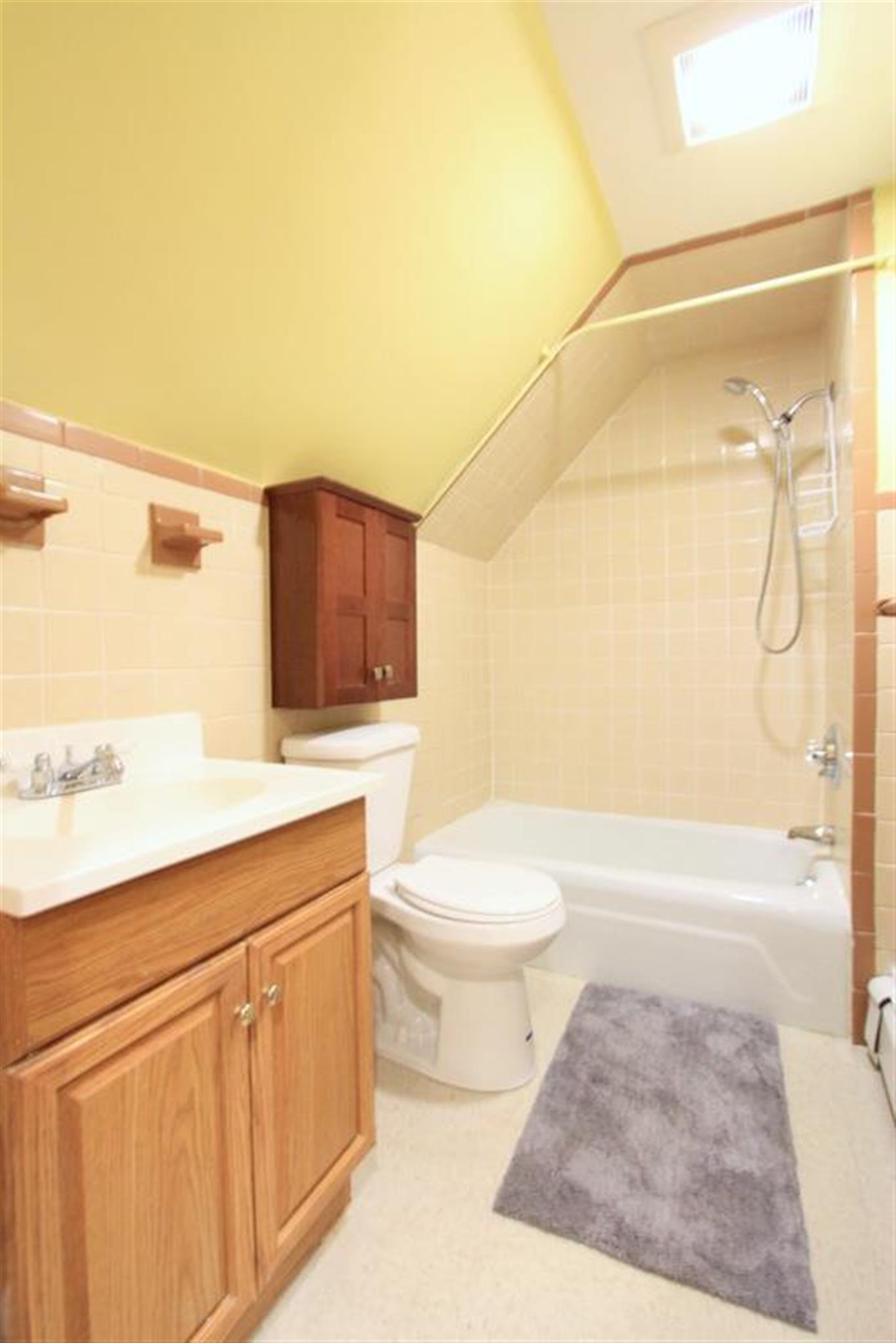 1 bed, 1 bath apartment for rent at 95 Highland Ave Unit 2, Spring Hill — photo 5 of 16