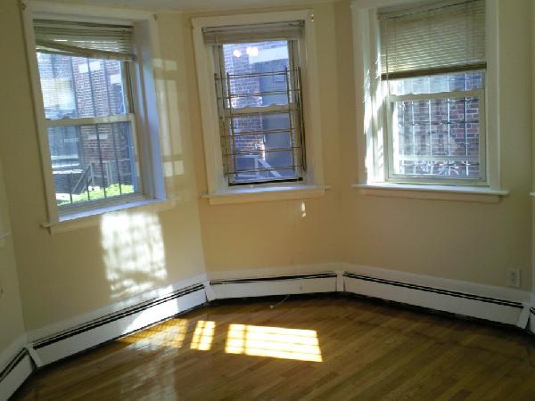 1 bed, 1 bath apartment for rent at 126 Warren St Unit G2, Brighton