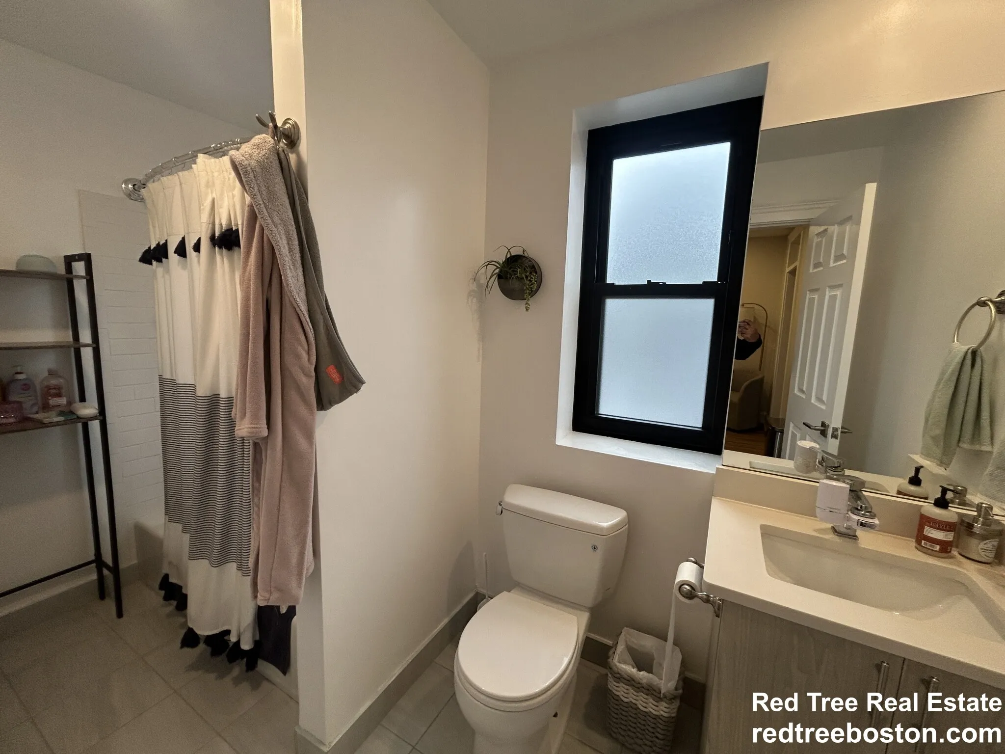 829 Beacon St, Fenway