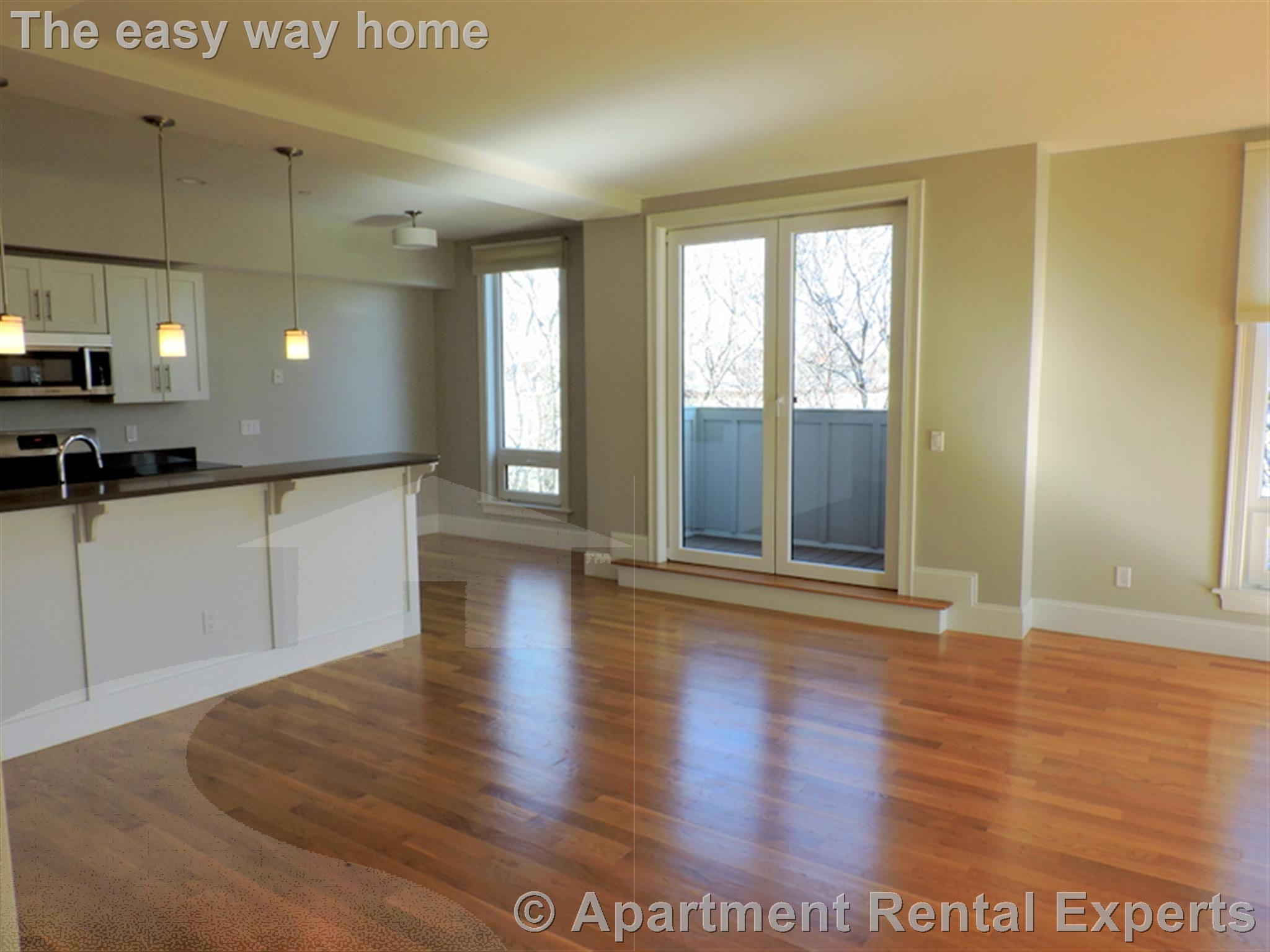 168 Hampshire, Central Square