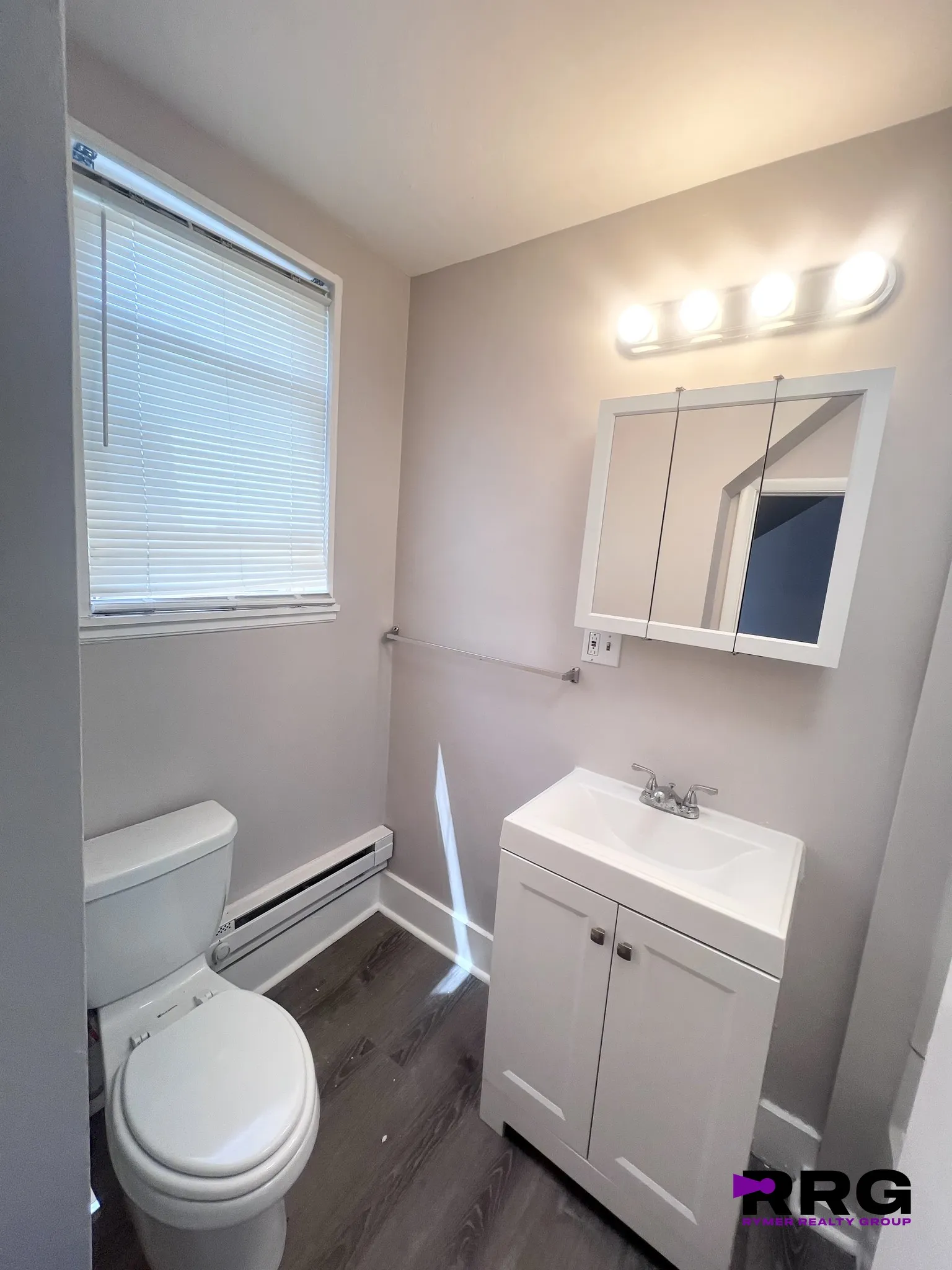 3 Sunderland St, Roxbury
