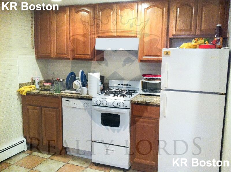 1 bed, 1 bath apartment for rent at 107 Gordon St Unit G1, Brighton — photo 2 of 4