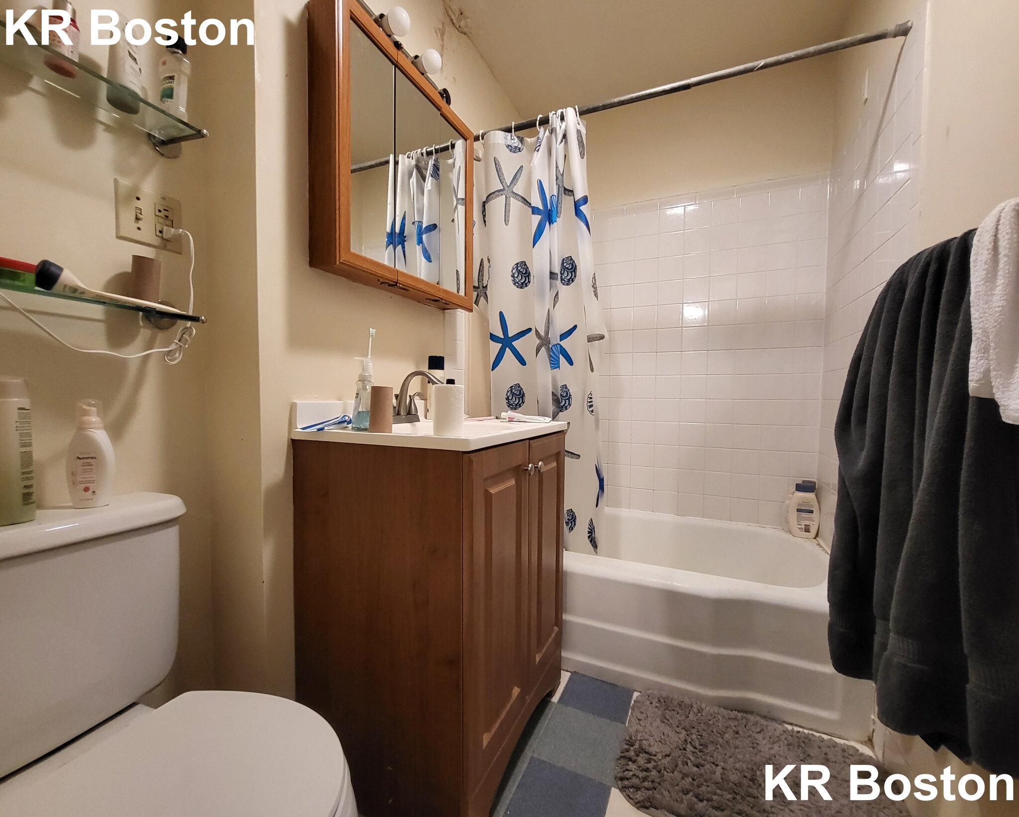 1 split bed, 1 bath apartment for rent at 107 Gordon St Unit 8, Brighton — photo 3 of 3