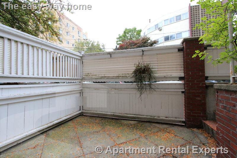 345 Franklin St, Central Square