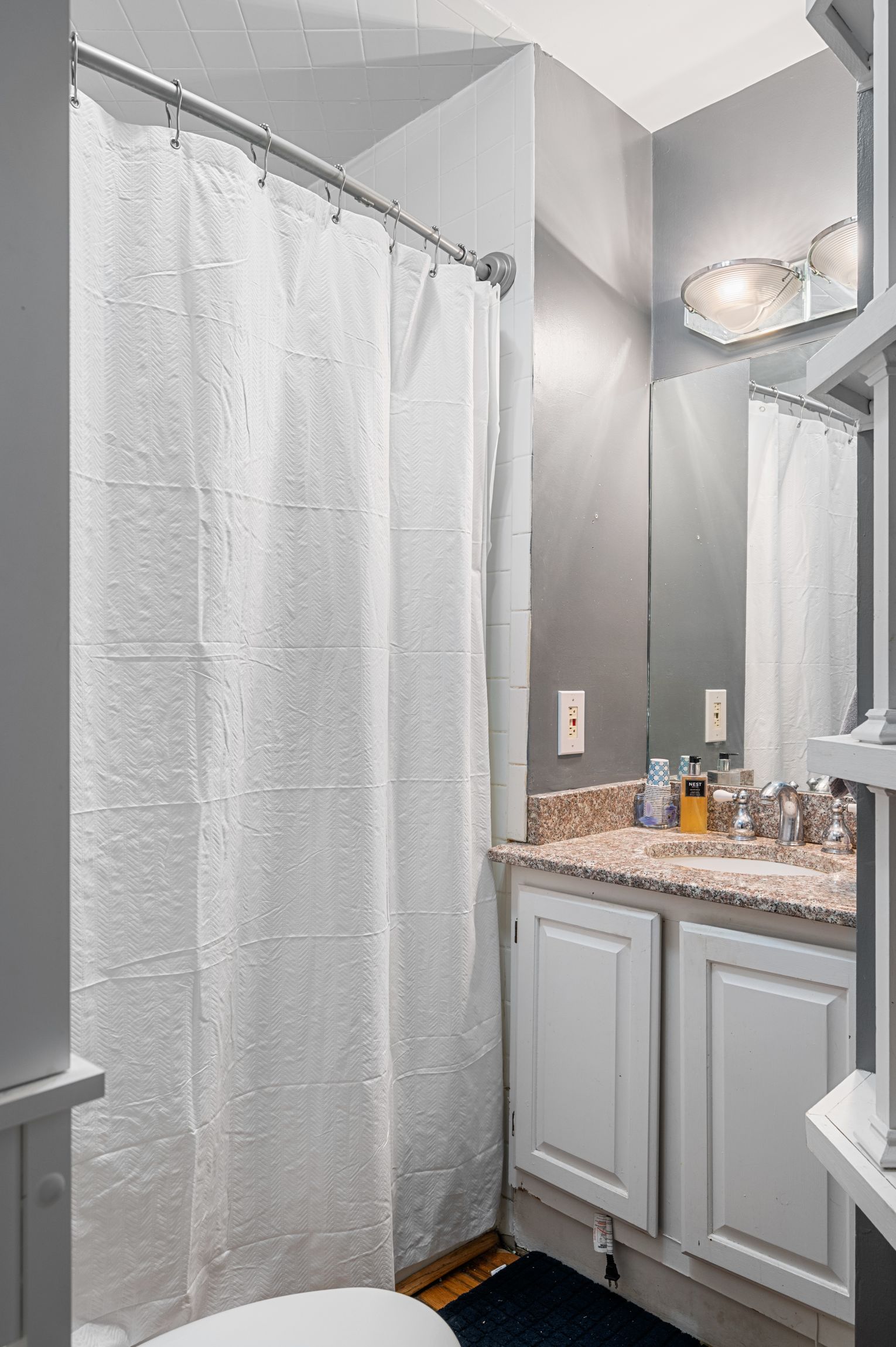 2 bed, 1 bath apartment for rent at 2 Pearl St Unit 14, Charlestown — photo 2 of 20