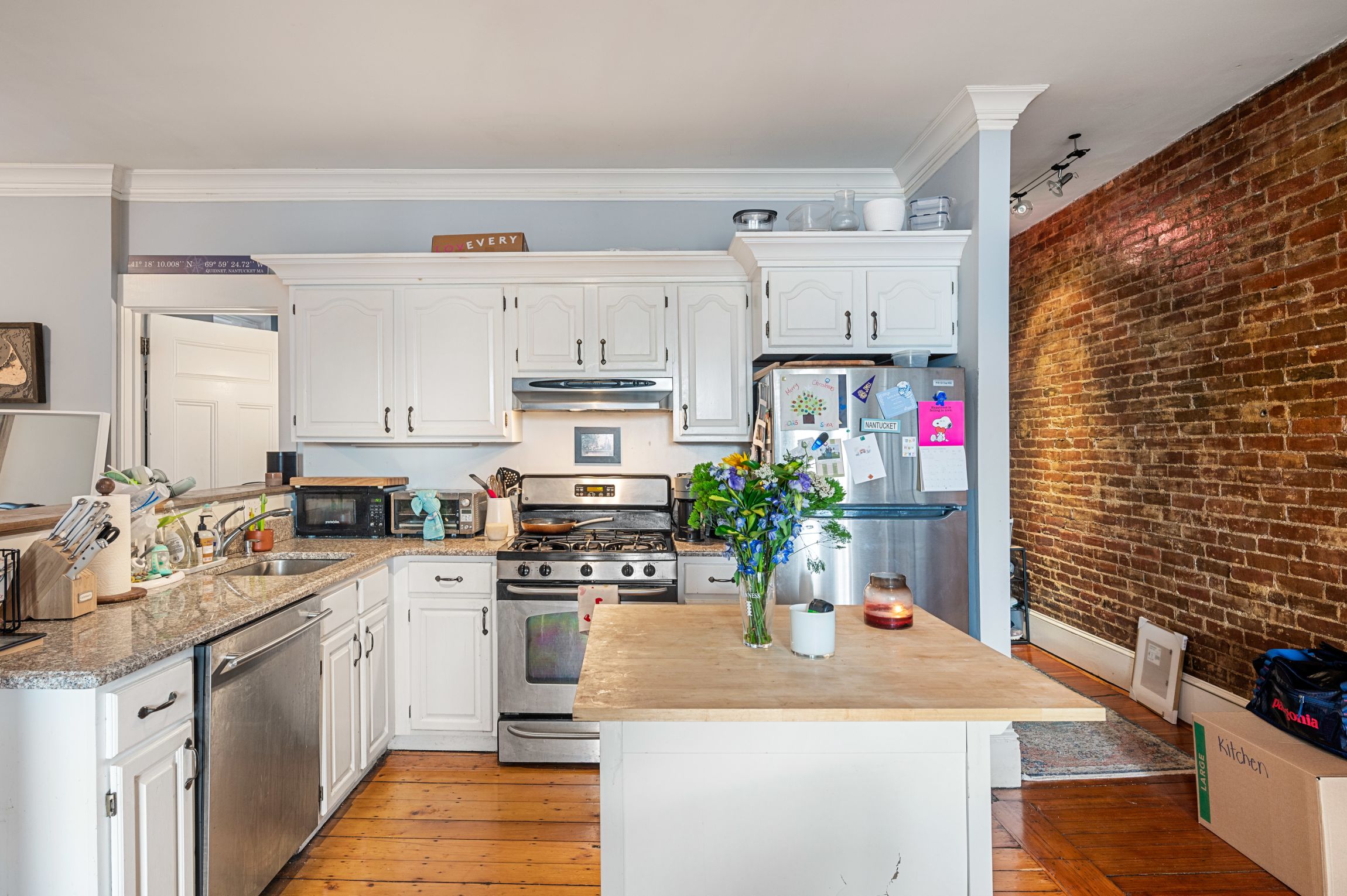 2 bed, 1 bath apartment for rent at 2 Pearl St Unit 14, Charlestown — photo 4 of 20