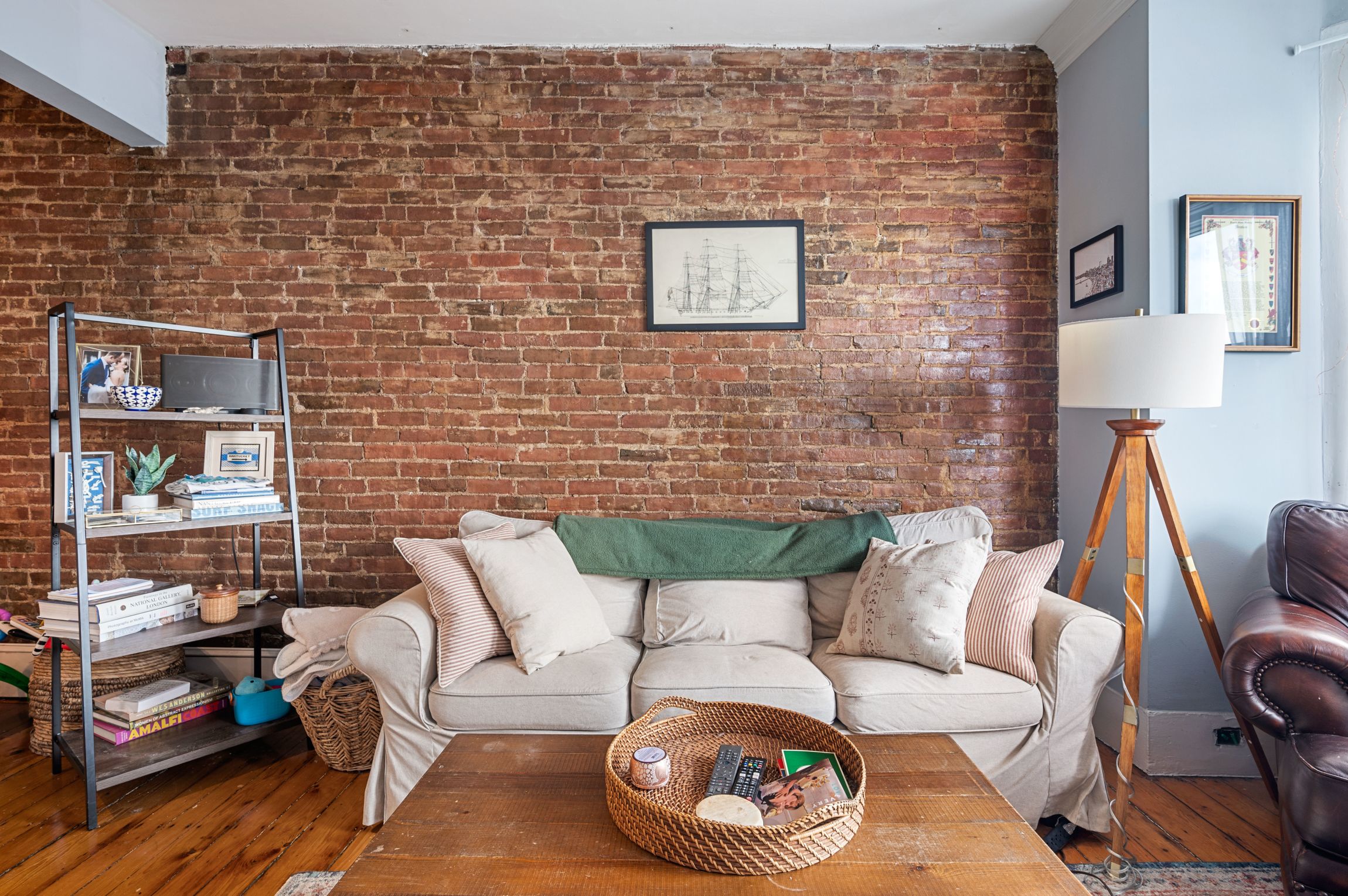 2 bed, 1 bath apartment for rent at 2 Pearl St Unit 14, Charlestown — photo 6 of 20