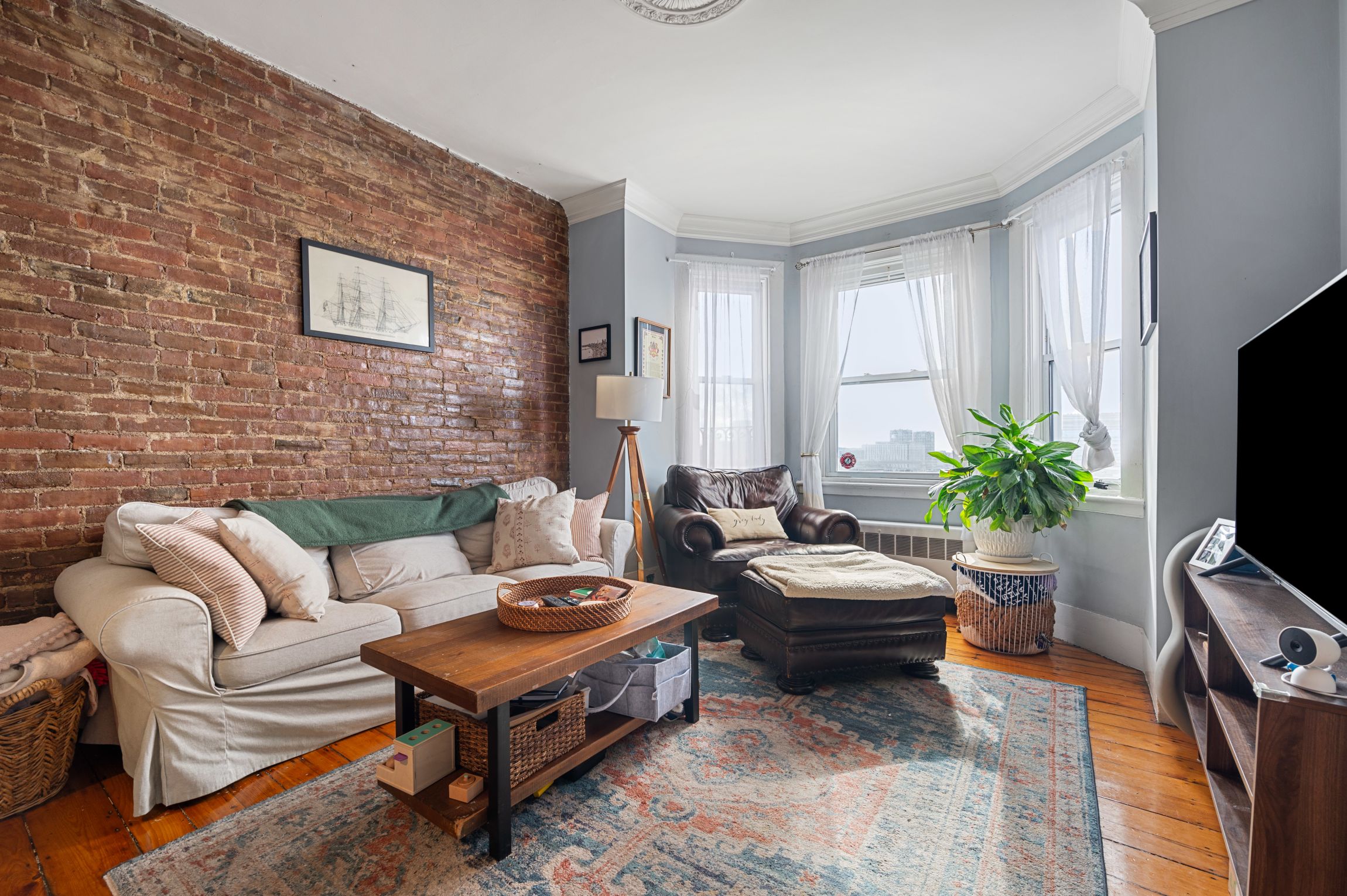 2 bed, 1 bath apartment for rent at 2 Pearl St Unit 14, Charlestown — photo 10 of 20