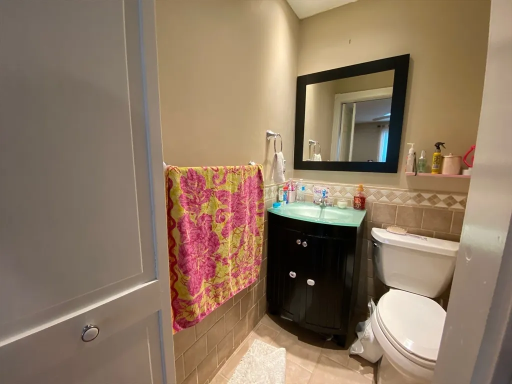 4 Shadowbrook Ln, Milford