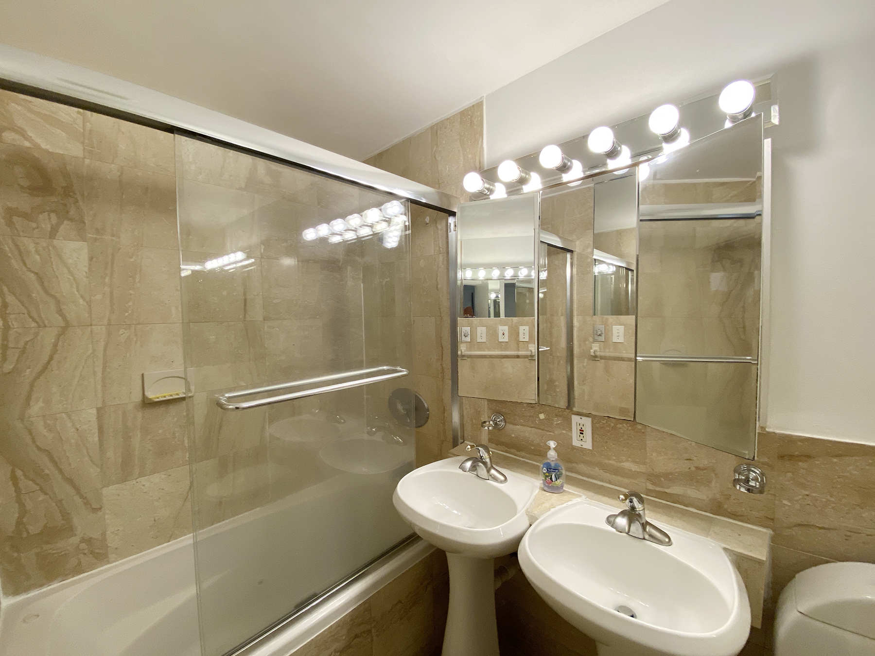 2 bed, 1 bath apartment for rent at 1030 Bennington Unit 9, East Boston — photo 1 of 13