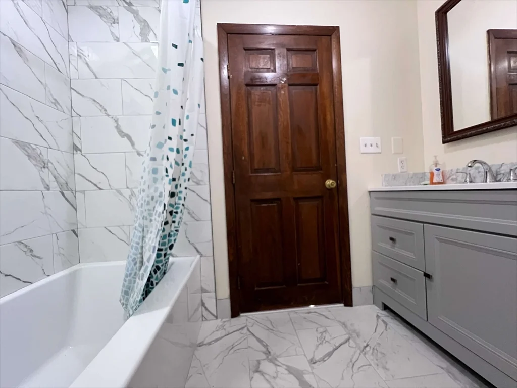 23 Hospital Rd, Templeton