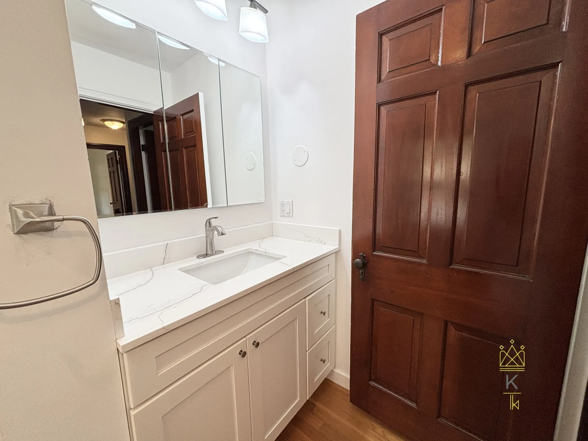 33 Clearwater Rd, Chestnut Hill