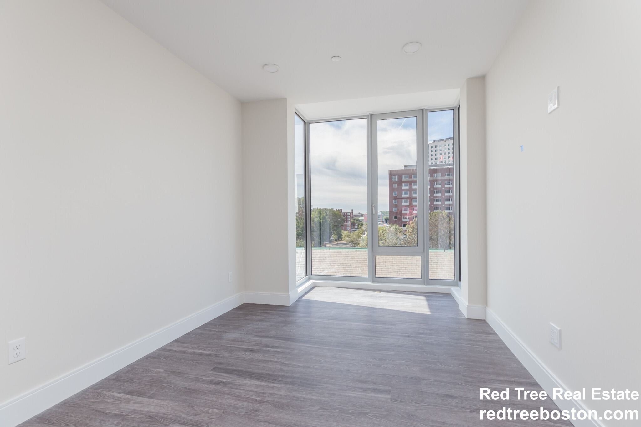 1065 Tremont St, Roxbury