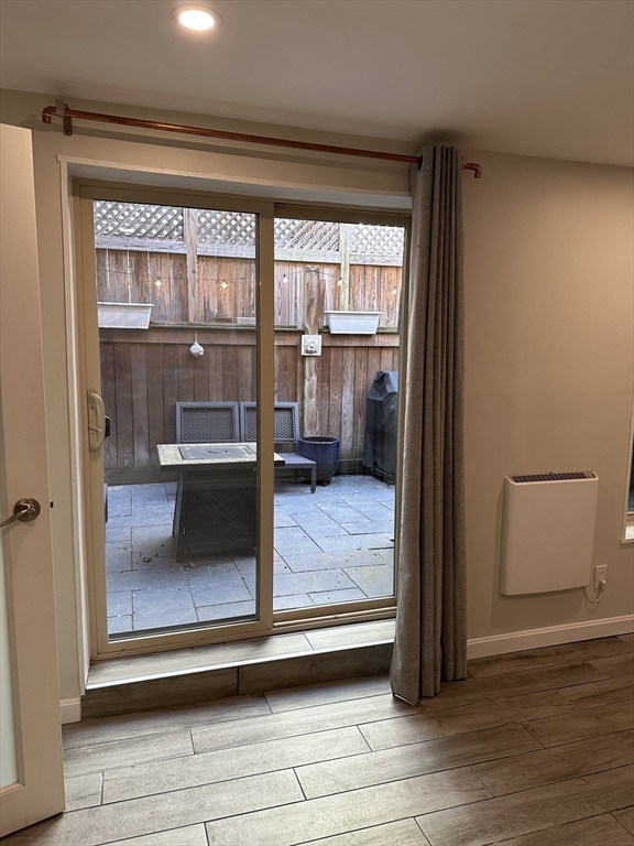 92 Green St, Charlestown