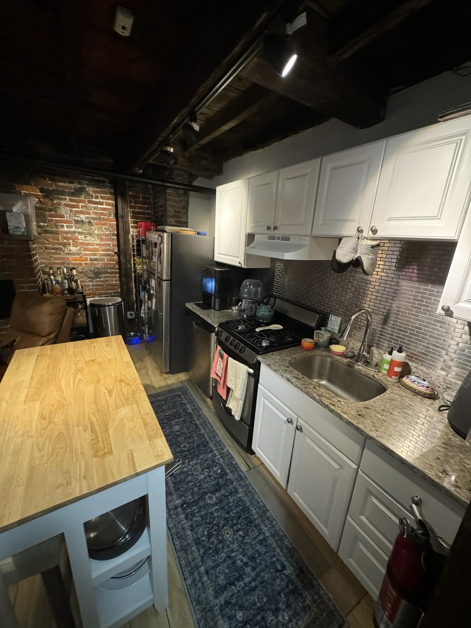 1 Champney Pl, Beacon Hill