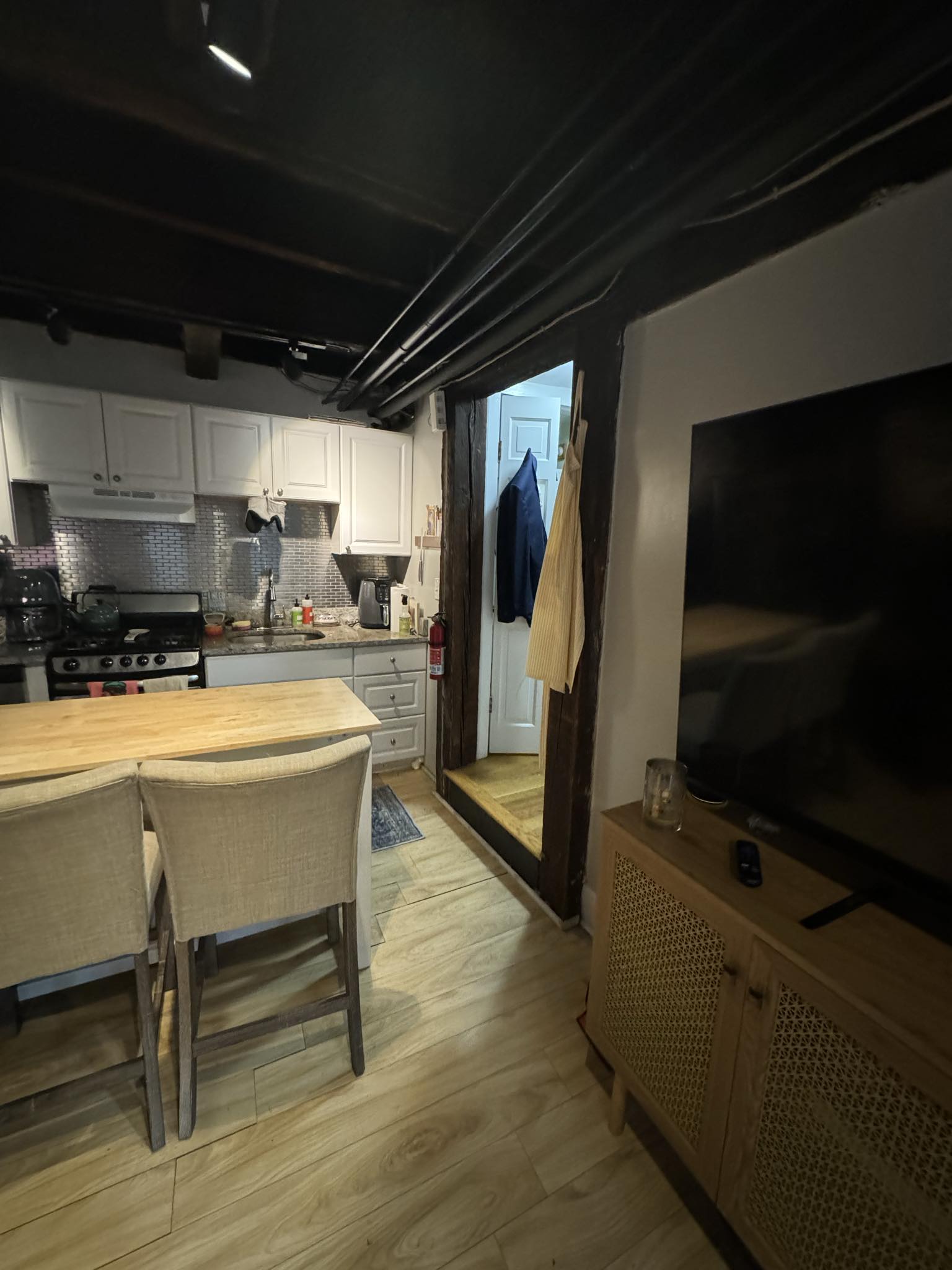 1 Champney Pl, Beacon Hill