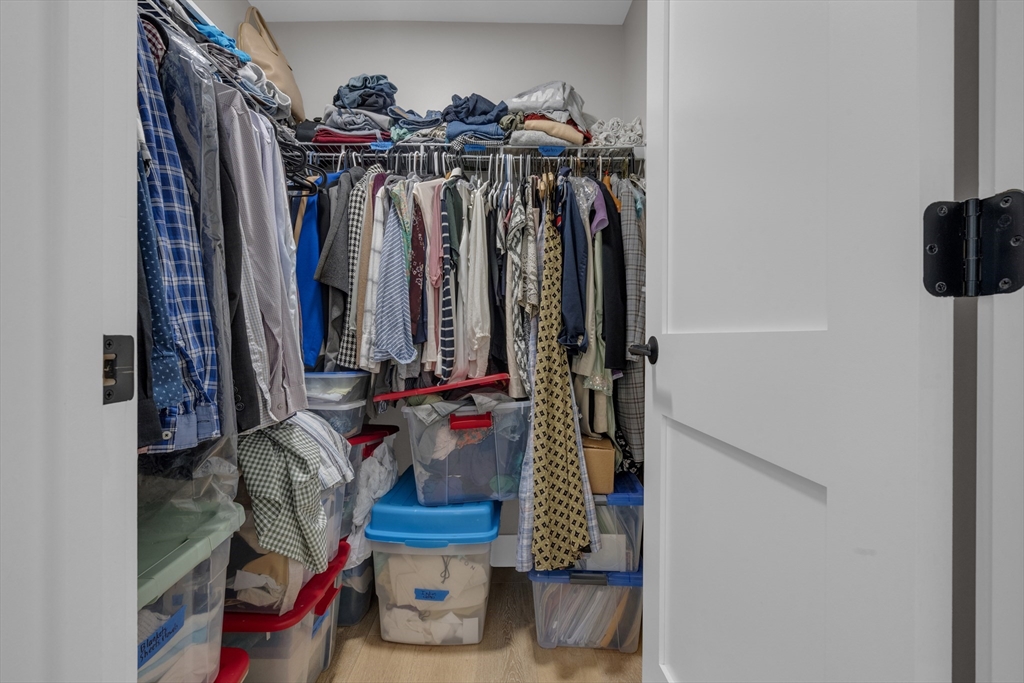 70 Leo Birmingham Pkwa, Brighton