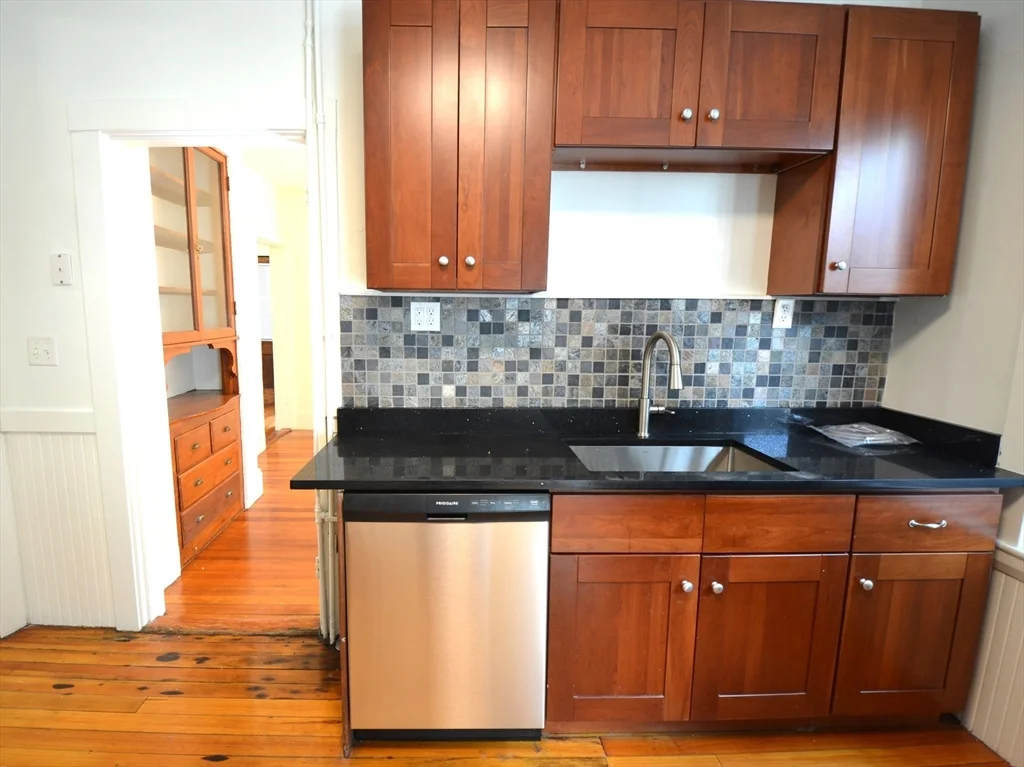 82 Montebello Rd, Jamaica Plain