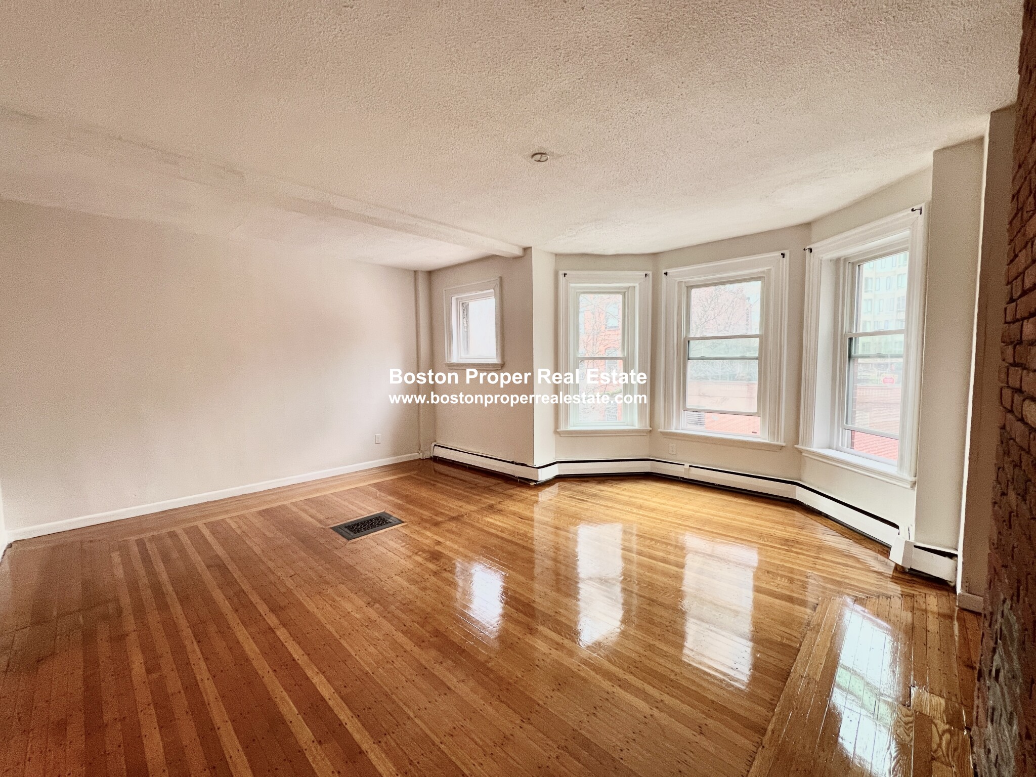 104 Saint Botolph St, Back Bay