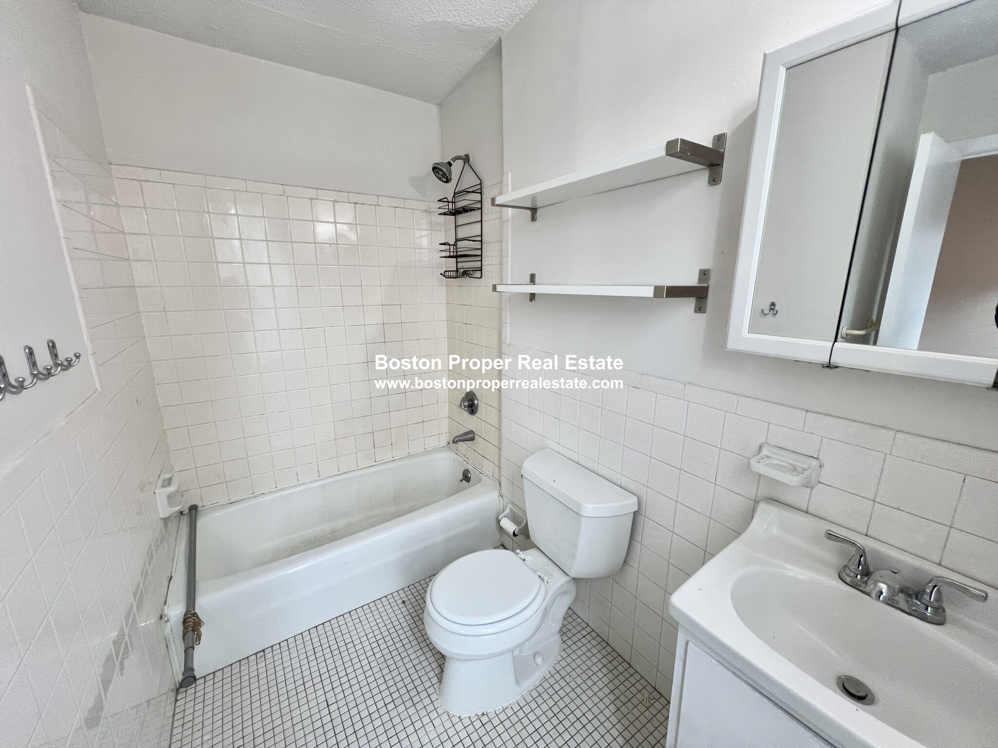 104 Saint Botolph St, Back Bay