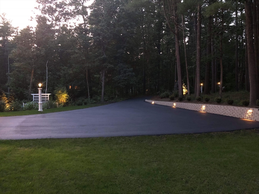 2 Deer Run, Littleton