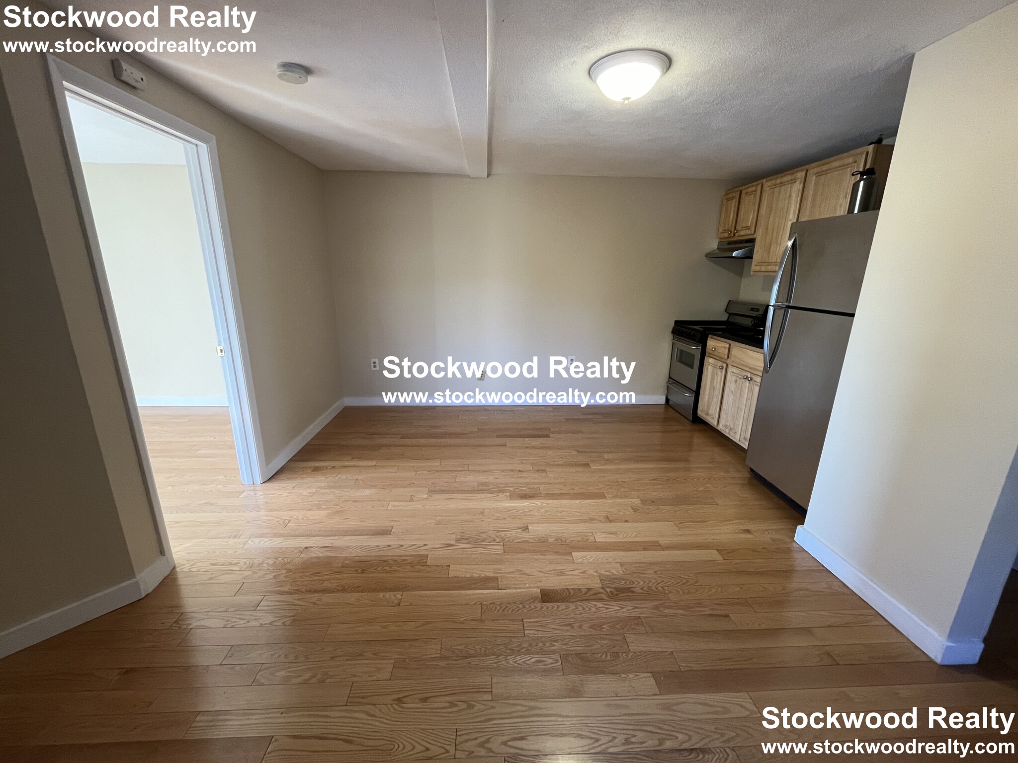 385 Dorchester St, South Boston